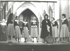 1983-Mam'zelle Nitouche